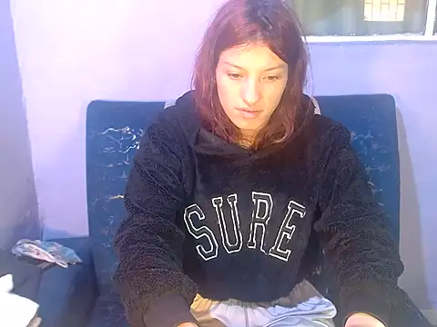 Emma-Wilson Live XXX-Chat