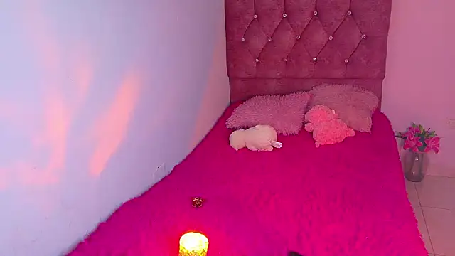 EliMonroe live XXX chat