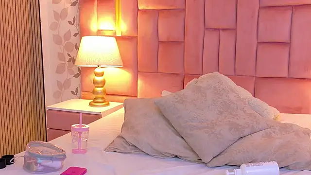 Czat XXX na żywo – LaylaaDoll