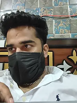 Chat XXX en directo de BeardKingoBack
