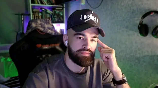 _Serious_Man Live XXX Chat