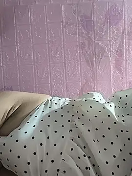 Chat XXX en directo de juicy-milu
