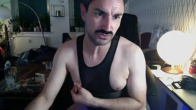 tomz0819n Live XXX chat