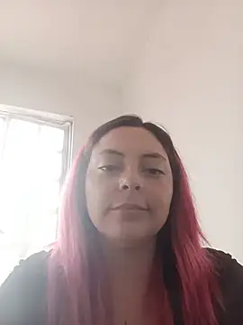 Chat XXX en directo de madelaine-