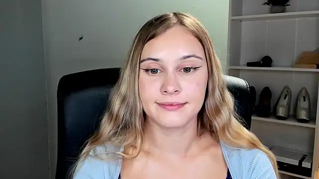 kitty_valeria: онлайн-секс-чат