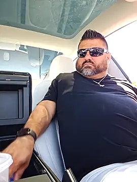 Roddog18 – Naživo XXX chat