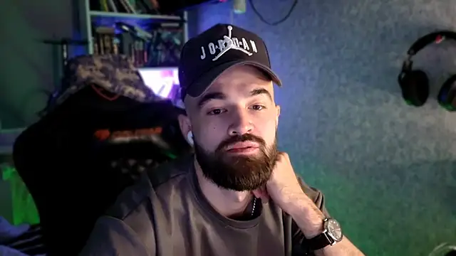 _Serious_Man Live XXX Chat