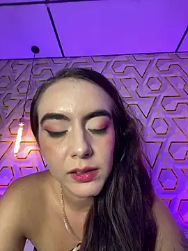MelanyyJhonson15's Live XXX Chat