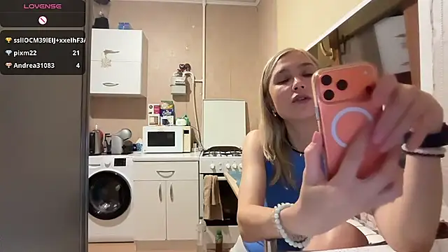 XXX chat uživo modela AngelJeni