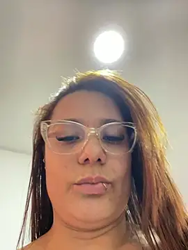 Pretty__Milf XXX чат на живо