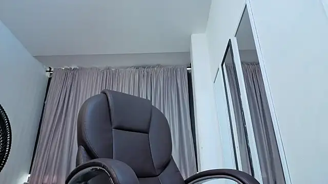 Czat XXX na żywo – Violeta_Tepes