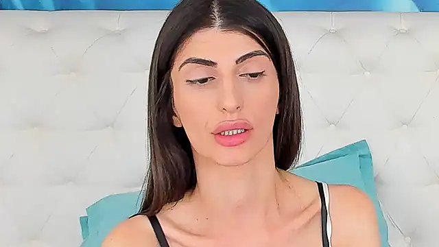 SkinnyDolly's Live XXX Chat