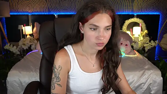 XXX chat uživo modela BabyFlowerr