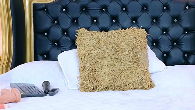 AdelinaVans' Live XXX Chat