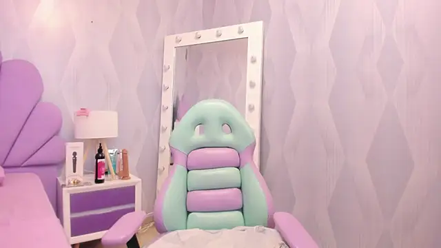 Živý XXX chat tifannygrey_