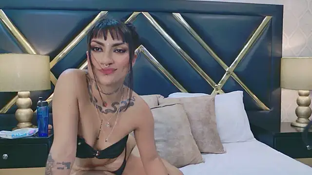 SabrinaBluee's Live XXX Chat