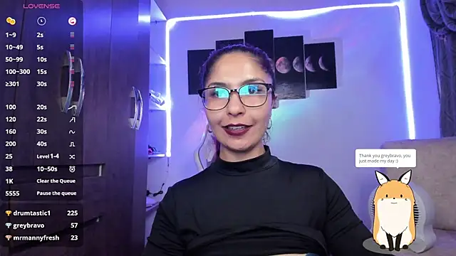 צ'אט XXX בשידור חי של Mady_monroe_111