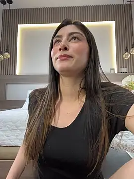 evelyn_hills 现场XXX聊天