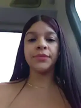 Layla-daring Chat XXX live