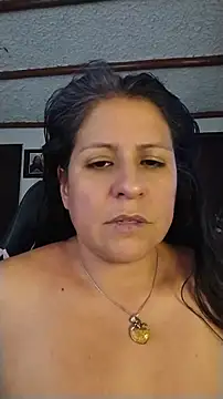 Chat +18 de LucifernandaSw ao vivo