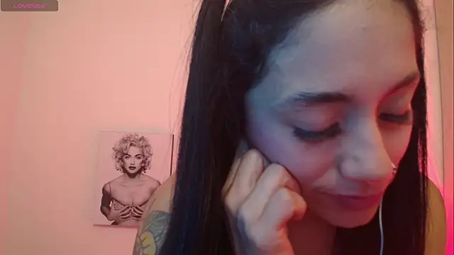 Chat XXX en directo de Millie_bobby