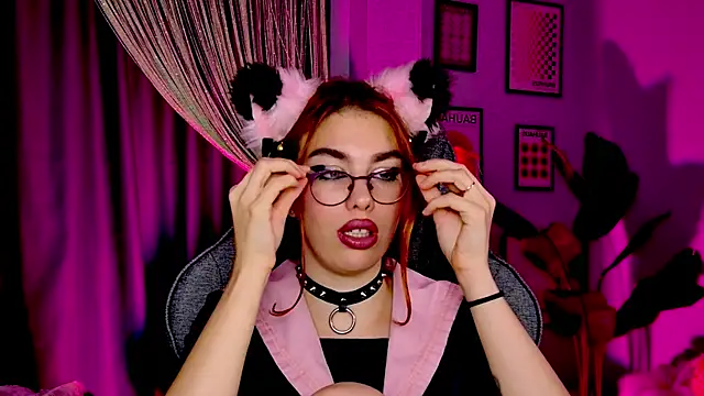 Živý XXX chat SeraphineDuskryn
