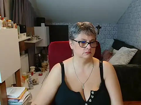 NewHellen4you's Live XXX Chat