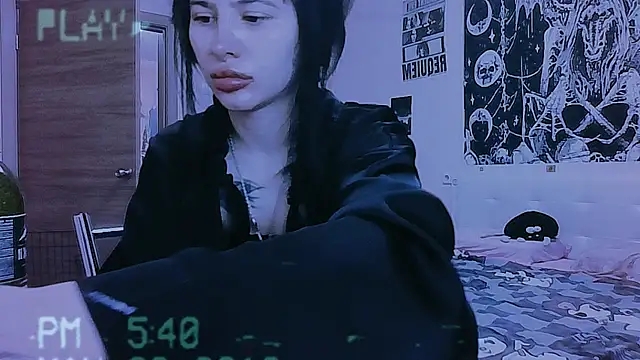 AllisonDeetz: онлайн-секс-чат