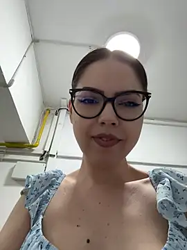 KaylaLewyss – Live XXX-chat