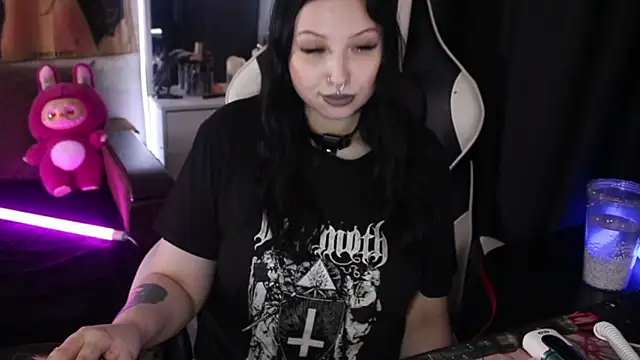 دردشة Kitty_goth الجنسية المباشرة