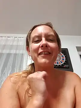 XXX chat uživo modela Hot_Milf_Denise