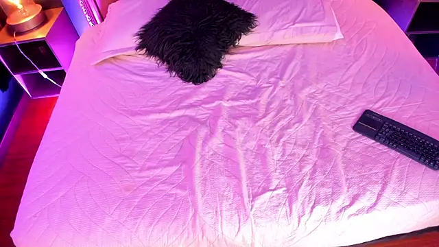 XXX chat uživo modela LiaLovet