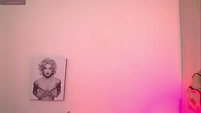 צ'אט XXX בשידור חי של Millie_bobby