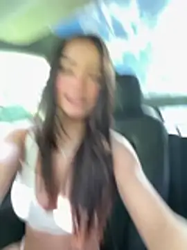 SophiaXJohn Show in webcam