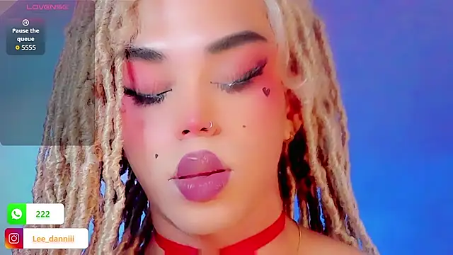 Chat +18 de DanniLee_ ao vivo