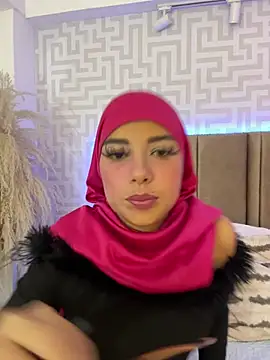 naishaa_ Chat XXX in diretta