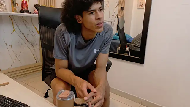 دردشة Zayn_Fox32 الجنسية المباشرة