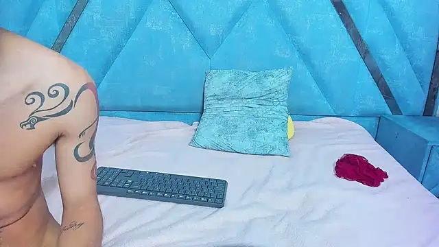 Chat XXX en directo de LexxyAndAres