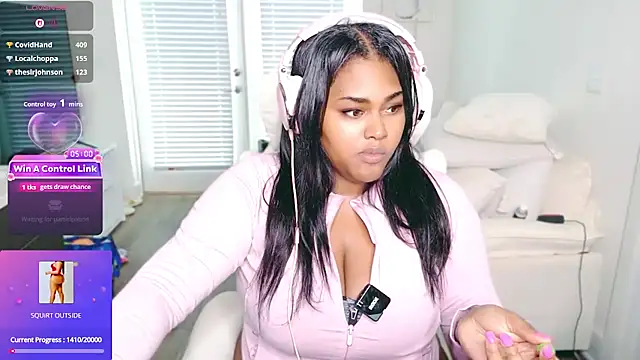 XXX chat uživo modela CarmenCash__