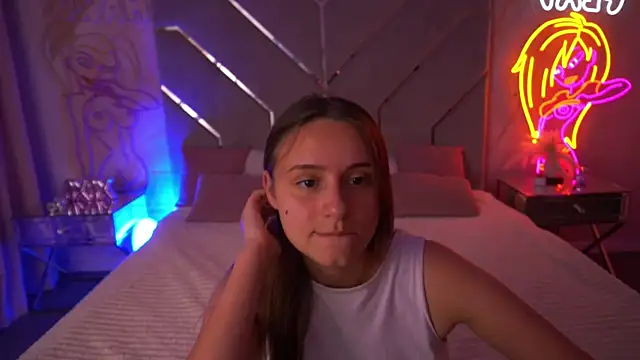 TinyNatalie 라이브 XXX 채팅