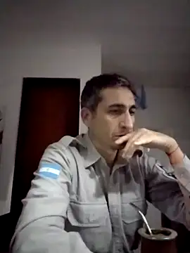 צ'אט XXX בשידור חי של Alejandro83bsf