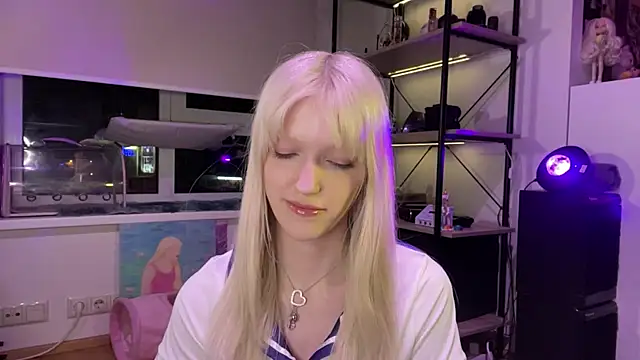XXX chat uživo modela ShoshanaNogueras