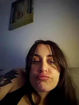 XXX chat uživo modela Nikkirodriguez