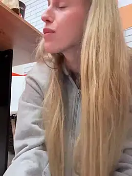 kira_mian Live XXX chat