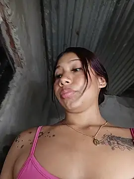 Chatroom XXX en direct de Rous-squir