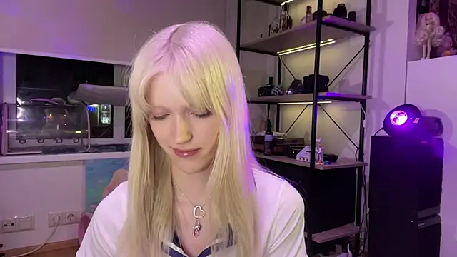 Živý XXX chat ShoshanaNogueras