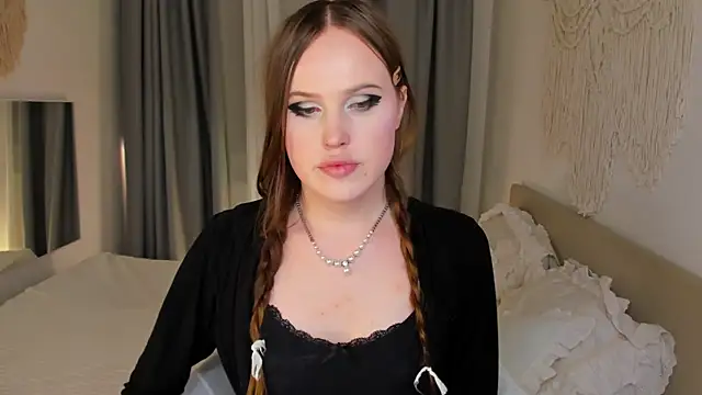 EffieMinki Chat XXX in diretta
