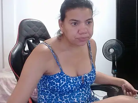 Adriana_0312 Chat XXX in diretta