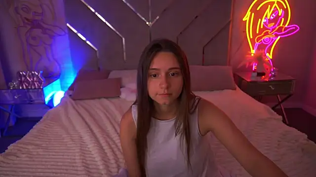 TinyNatalie live XXX chat