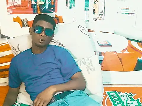IndianThuggin লাইভ XXX চ্যাট